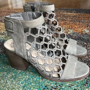 Vince Camuto booties size 8